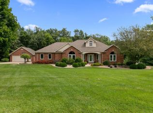 8226 Meadowfield Rd, Waterloo, IL 62298