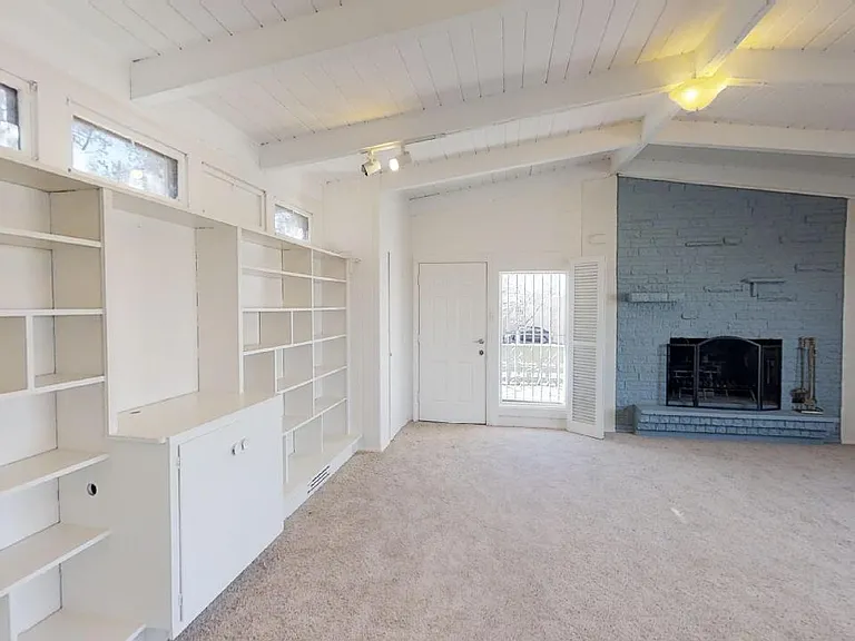 Super Cool Mid-Century Modern East Nob Hill Penthouse Suite with Views — Photo 9