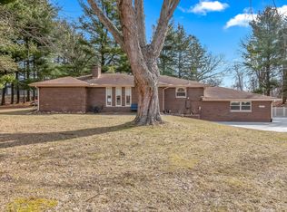 1891 Bridge Rd, Hillsdale, MI 49242
