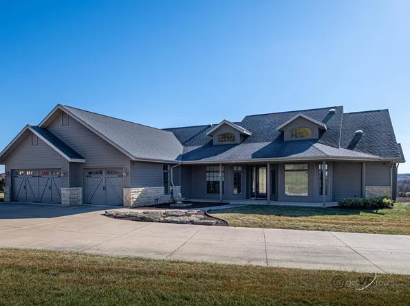 1 Nightingale Ct, Galena, IL 61036