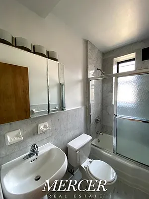Rented by Mercer Real Estate | media 3