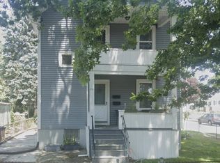 28 Rodman St #1, Fairhaven, MA 02719
