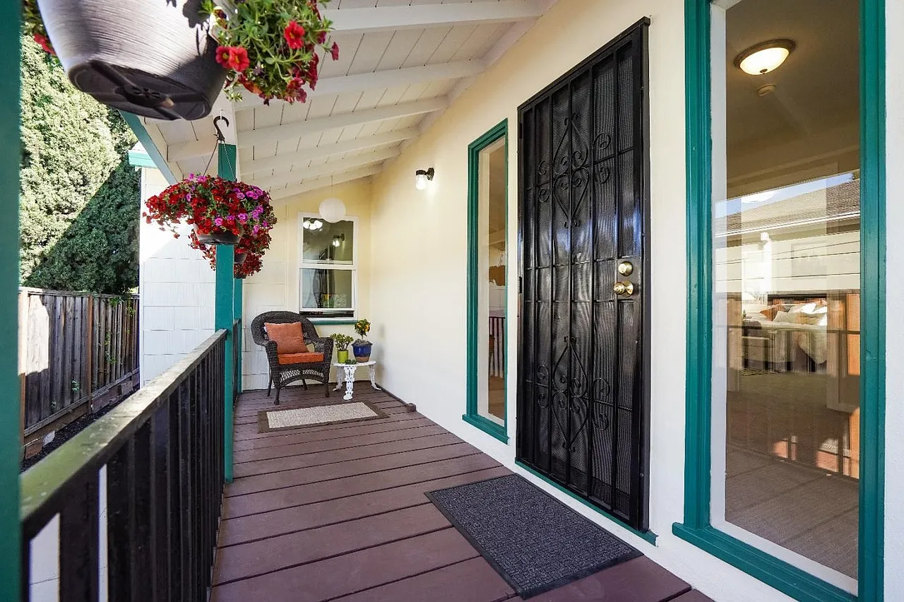 2 bed, 800 sqft, $2,750 — Photo 4