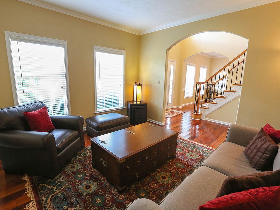 1st image of 2592 Lower Greens Pl