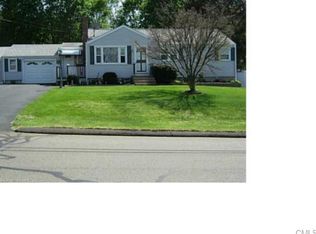 18 Williams Rd, North Branford, CT 06471