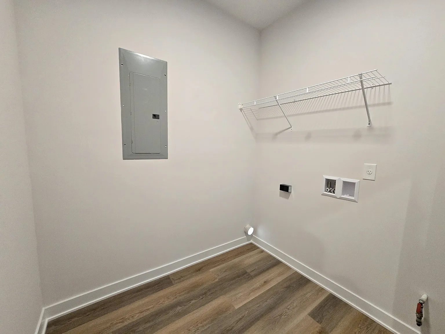 3 bed, 1255 sqft, $1,800 — Photo 3