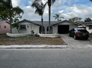 7301 San Moritz Dr, Port Richey, FL 34668