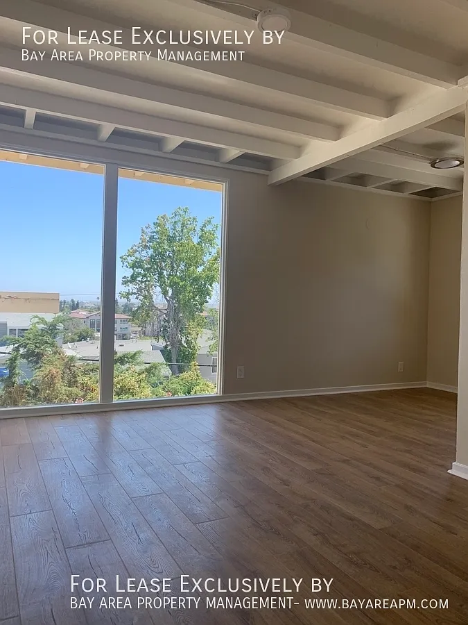 Remodeled 1BD/1BA with gorgeous views near Downtown — Photo 2