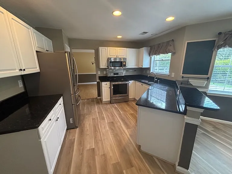 3301 Sacramento Dr — Photo 5