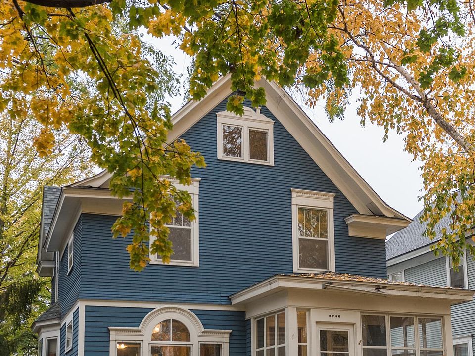 1st image of 2746 Emerson Ave S