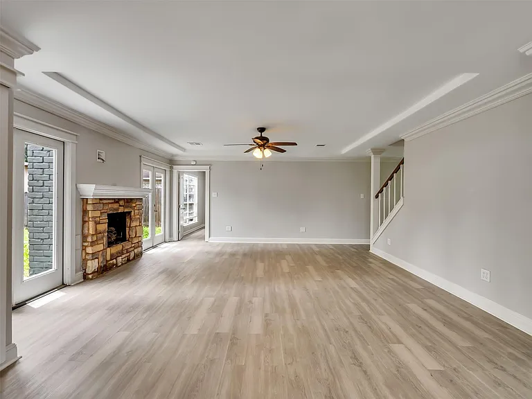 612 Orangewood Dr — Photo 5