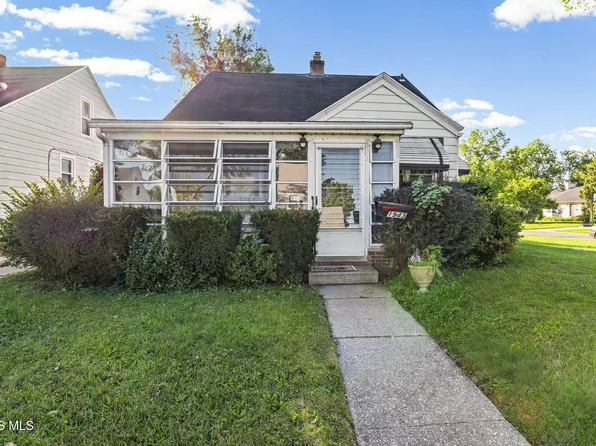 1943 Glencairn Ave, Toledo, OH 43614