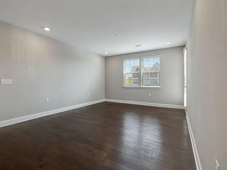 4000 Shadow Green Dr #4206 — Photo 8