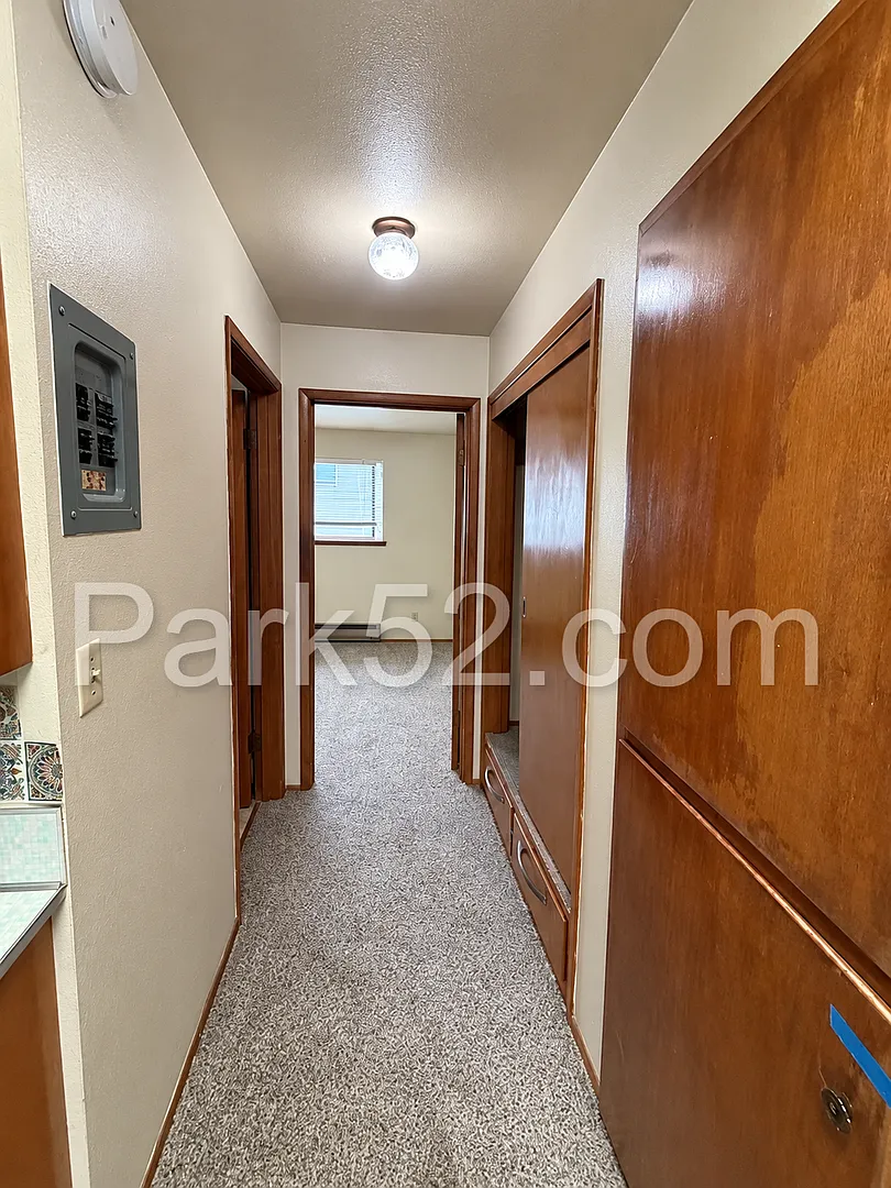 2nd Floor 1 Bedroom Tacoma Apartment with On Site Laundry! — Photo 1