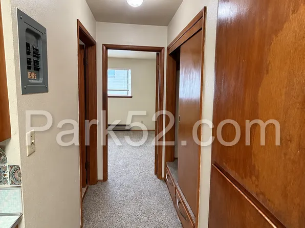 3402 S 54th St APT 8, Tacoma, WA 98409