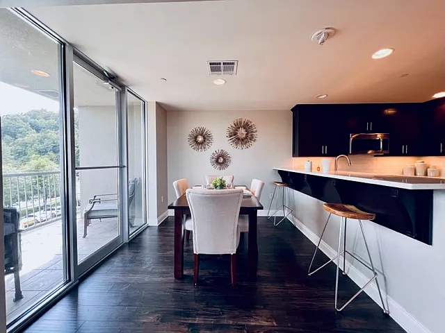 3700 Cantrell Rd #301 — Photo 8