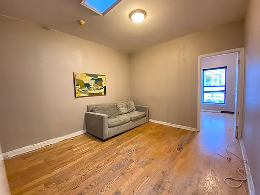 Rented by One New York Realty Inc | media 16