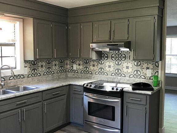2nd image of 2482 Wyatt St #2482