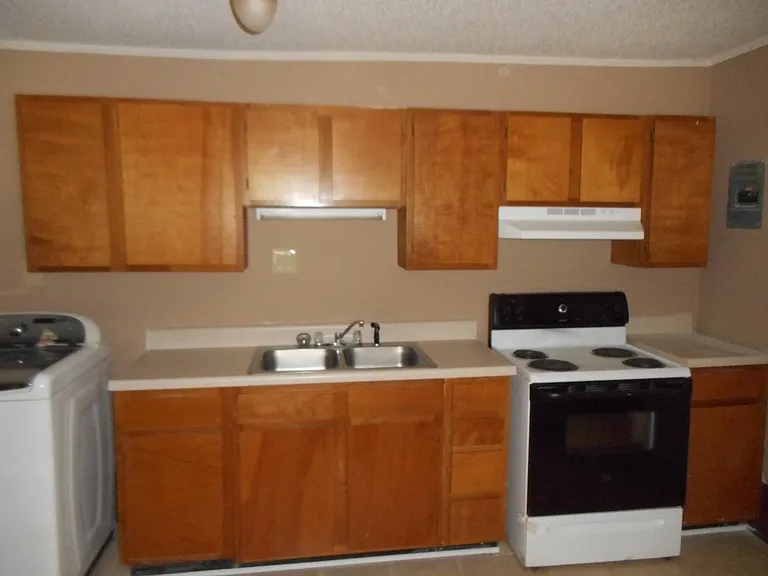 5510 Thistledown Dr — Photo 4