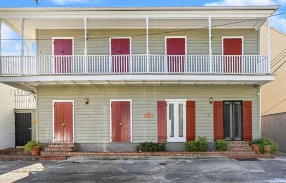 1st image of 822 Touro St APT 10