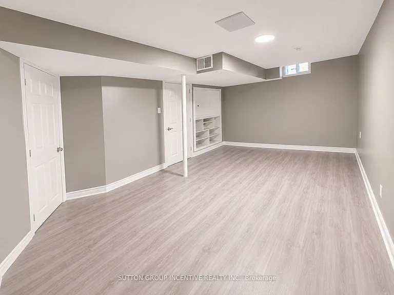 90 Moon Dr — Photo 28