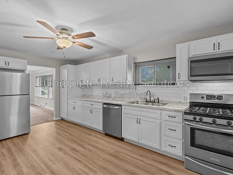 201 Sadonia Ave — Photo 3