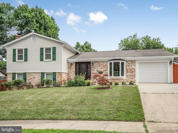 14204 Woodcrest Dr, Rockville, MD 20853