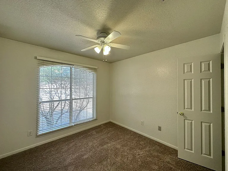 2208 Jay Dr — Photo 22