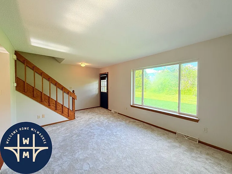 W163N11528 Windsor Ct #A — Photo 10