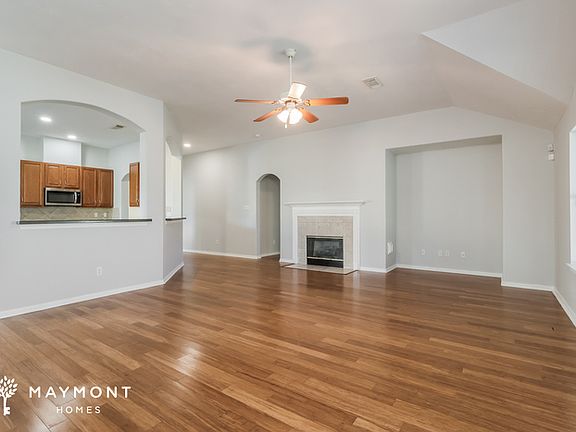 3rd image of 28615 Hidden Cove Dr