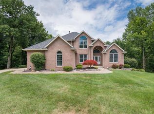 205 Barrington Ln, Glen Carbon, IL