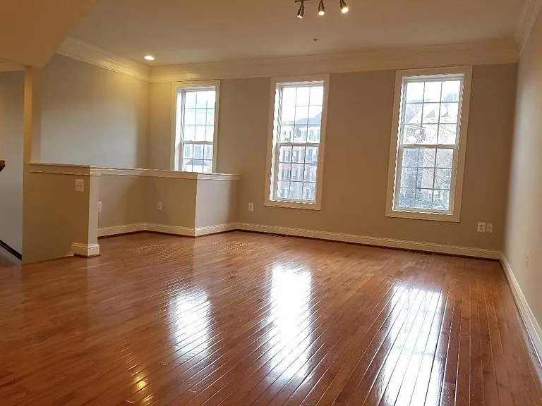 643 Pullman Pl — Photo 11