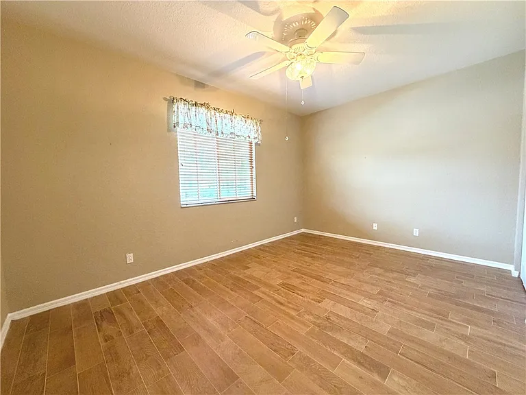 6510 Oxford Cir #101A — Photo 14