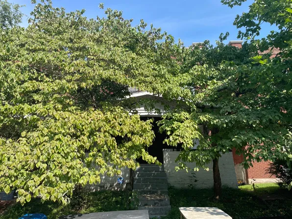 4516 Pennsylvania Ave, Saint Louis, MO 63111