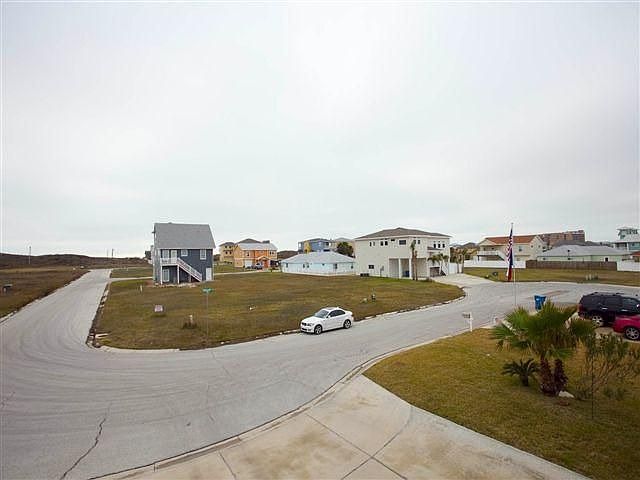 1st image of 695 Morgan Cir