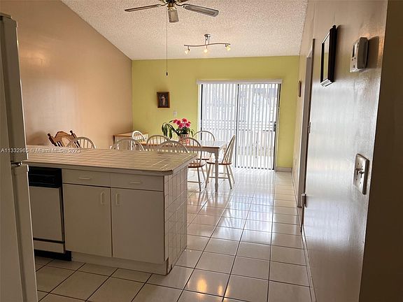 4th image of 8964 NW 113th St
