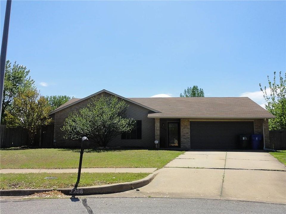 1st image of 2206 Bois De Arc Cir