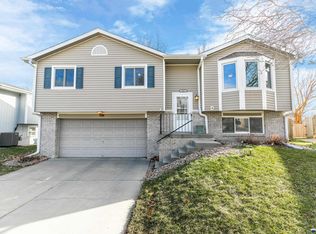 1027 Parkview Ln, Lincoln, NE 68512