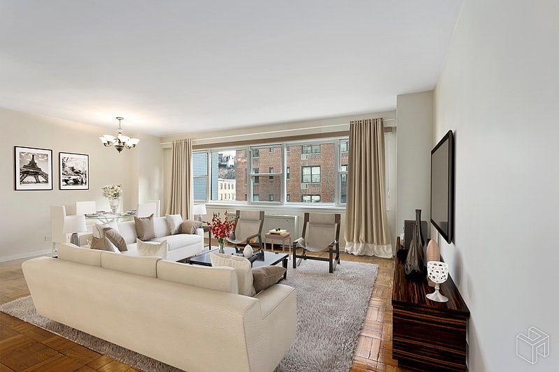 1st image of 101 W 12th St APT 3S
