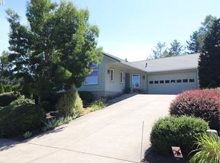 2225 Ibsen Ave, Cottage Grove, OR 97424