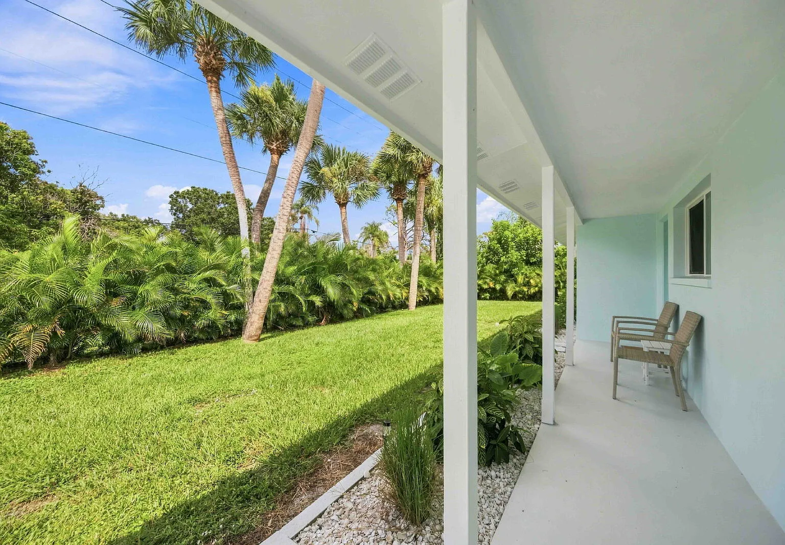 2 bed, 2.0 bath, 1156 sqft, $3,000 — Photo 3