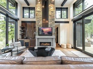 9718 Hunter House Dr, Truckee, CA 96161
