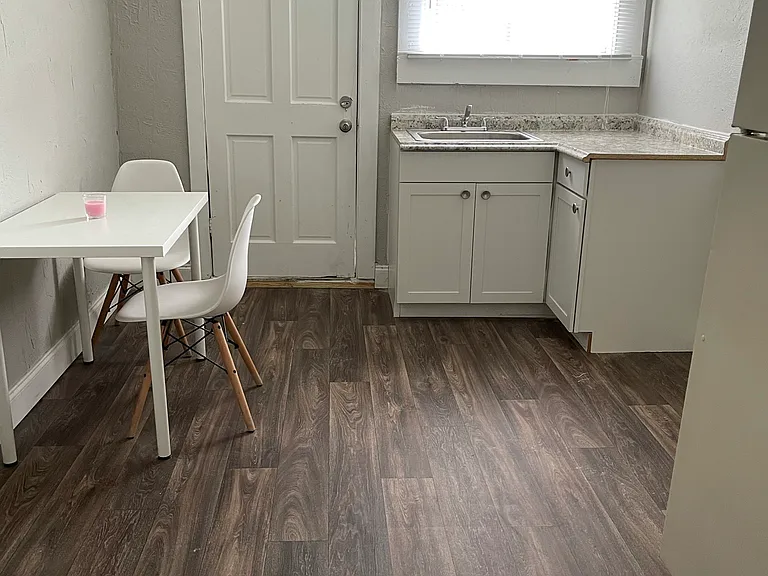 3305 N Laura St — Photo 6