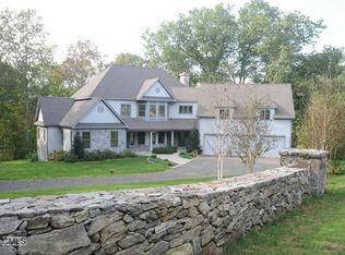 2 Grey Fox Woods, Woodbury, CT 06798