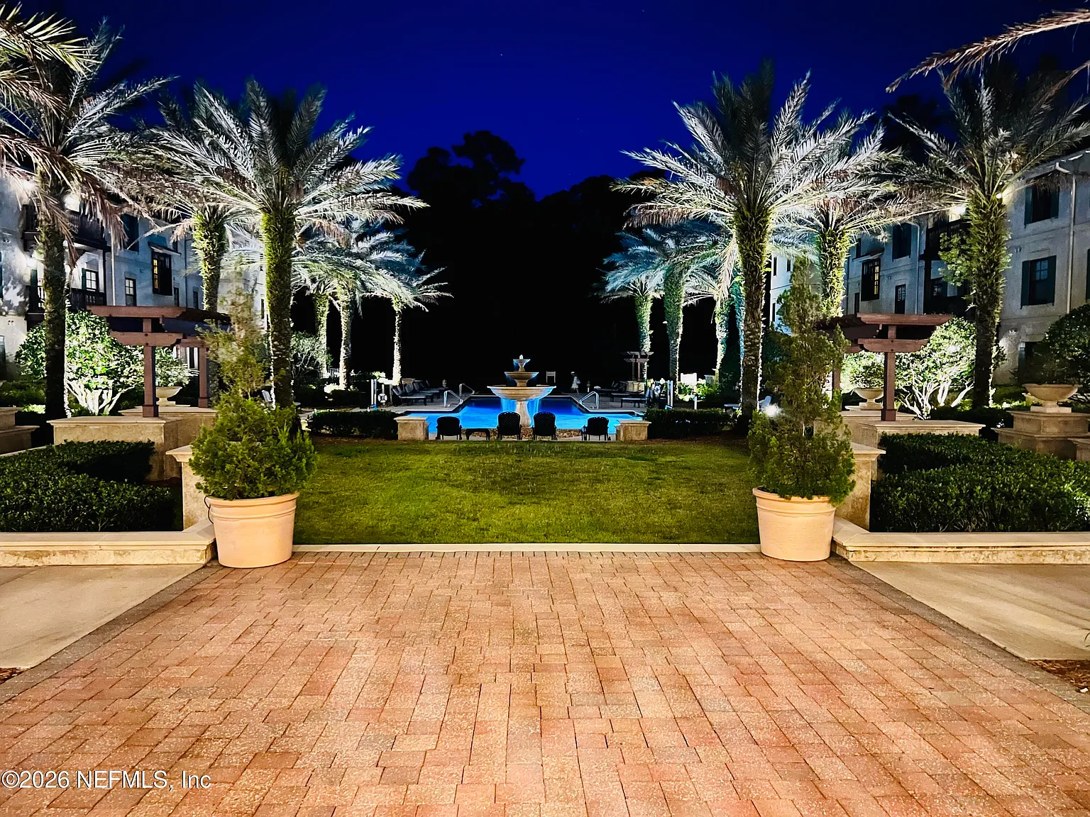 1 bed, 1.0 bath, $2,595 — Photo 3