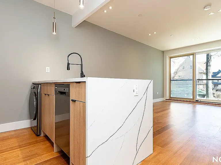 675 E 32nd St #46 — Photo 1