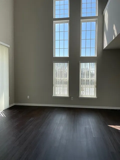 8459 Towne Center Cir N — Photo 2