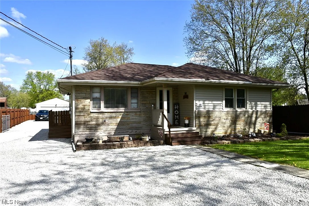 681 North Rd photo 1