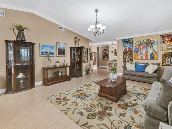 13338 SW 8th Ln, Miami, FL 33184