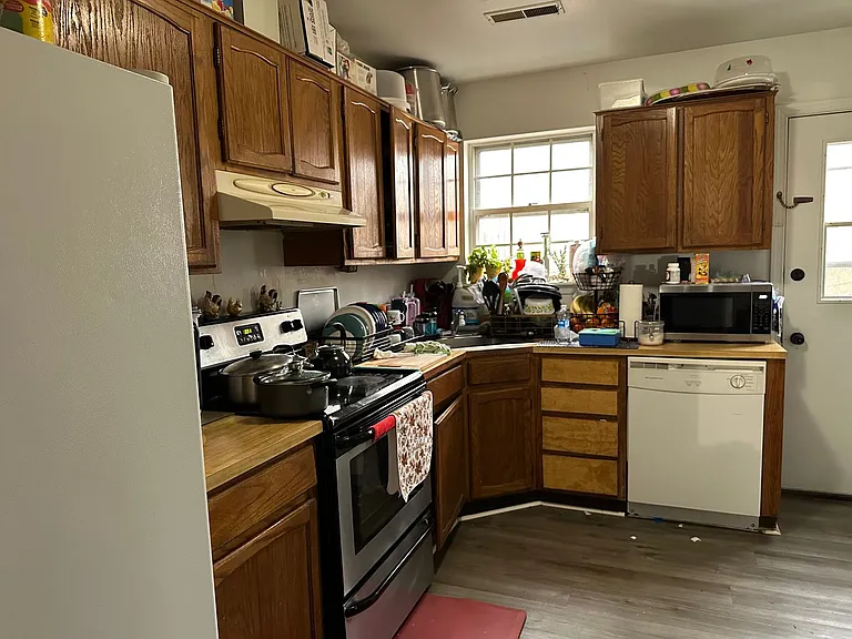 270 Albert Ct — Photo 20